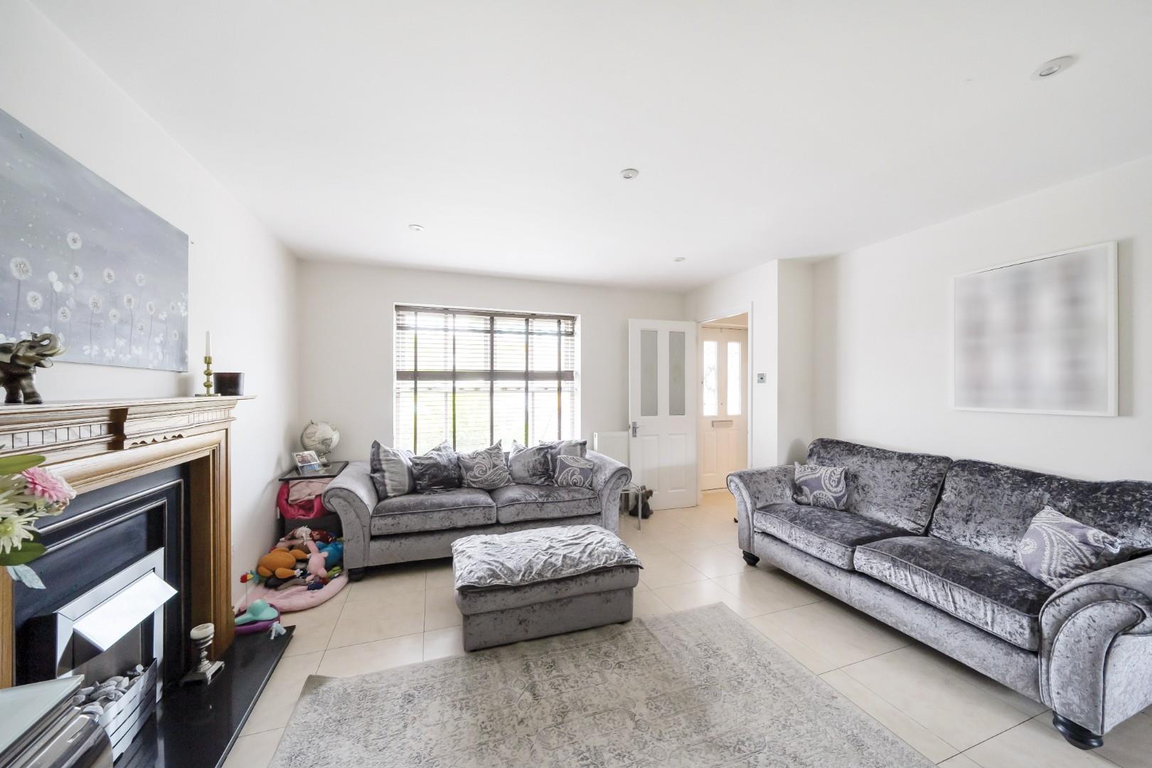 Longfield Avenue, London